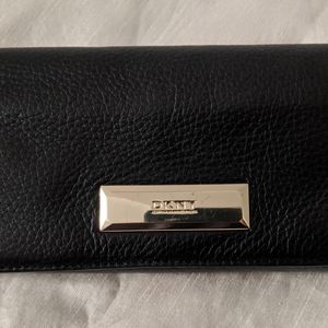 DKNY wallet